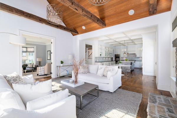 Mia Watabe Real Estate