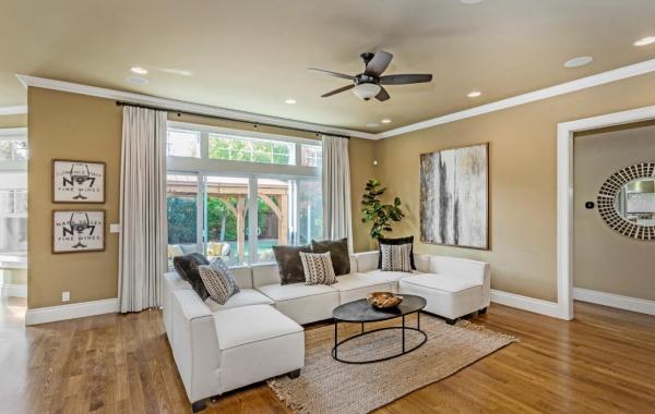 Staging Pros