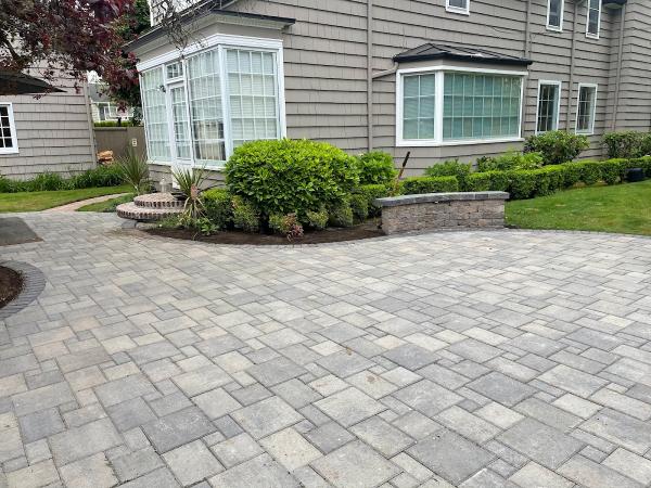 Legacy Landscaping & Fencing LLC