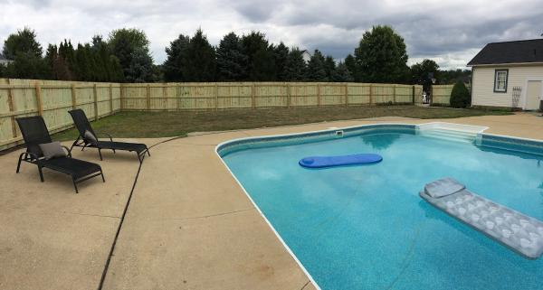 R & T Fence Co Inc