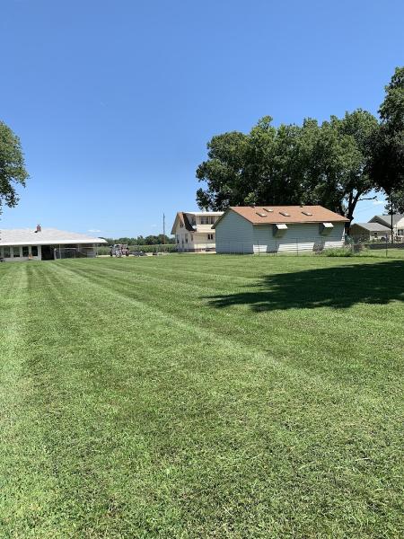Clean Cut Lawn Care