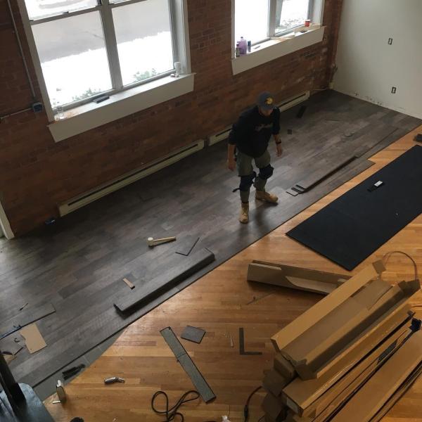 New England Carpet and Flooring LLC