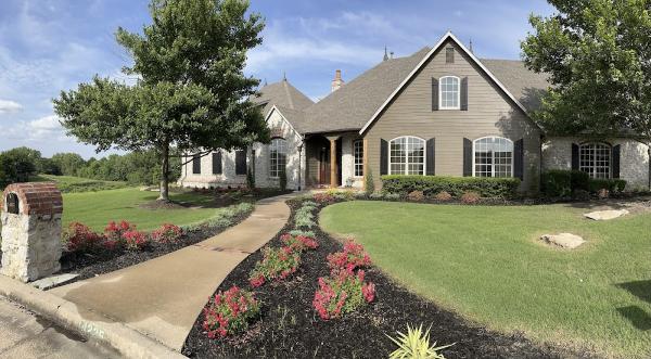 Legacy Landscape Lawn Care and Christmas Lights