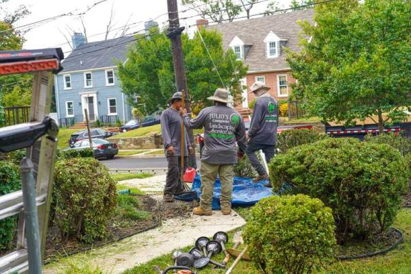 Julio's Complete Landscaping Service LLC