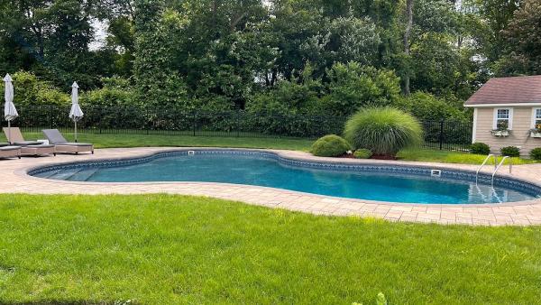 Natural Green Landscaping & Design Inc.