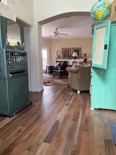 Dungan's Floors