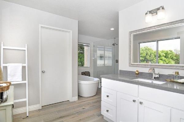 Rochester Residential & Commercial Cleaning LLC