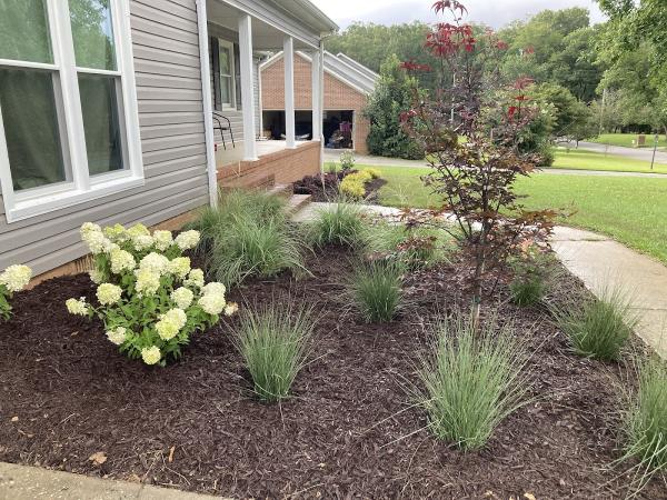 Sweetbriar Gardens Landscape Design & Maintenance