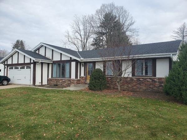 Rob's Roofing LLC