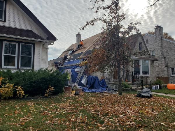 Rob's Roofing LLC