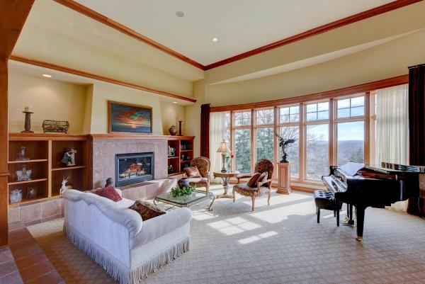 Justyna Johnson Real Estate Pro