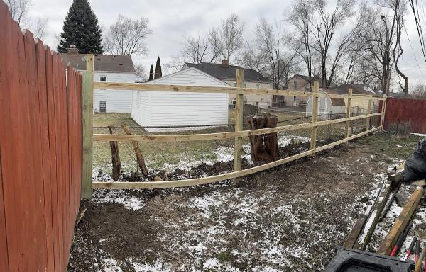 Pro Fence and Deck LLC