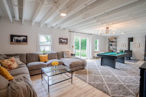 Applewood Interiors
