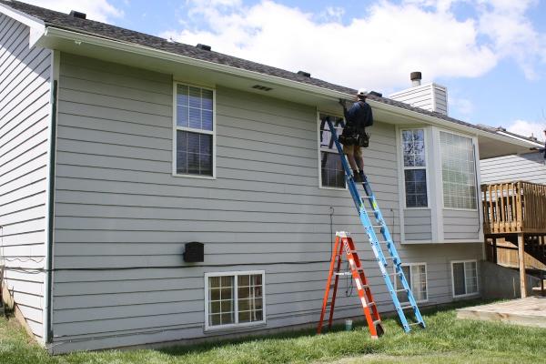 Diamond Roof & Gutter