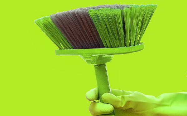Servidons Cleaning Service.