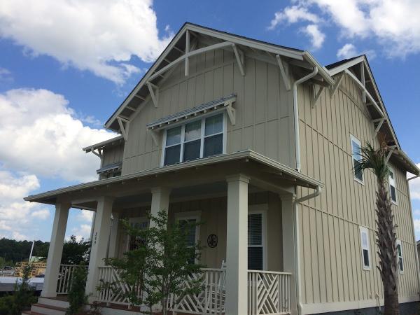 Southern Gutter and Exterior