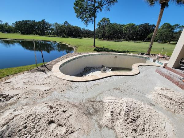 Waters Edge Pools