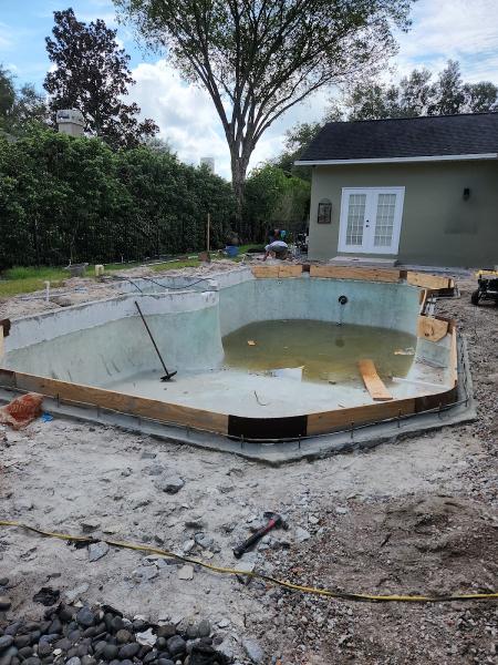 Waters Edge Pools