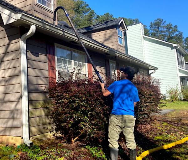 Guru Gutter Cleaning Buford