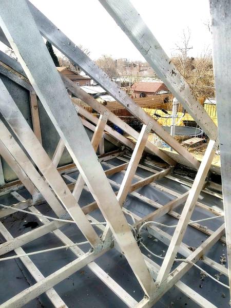 PC Roofing and Gutters