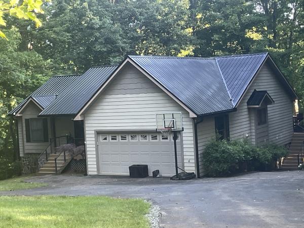 Skywalker Roofing Company