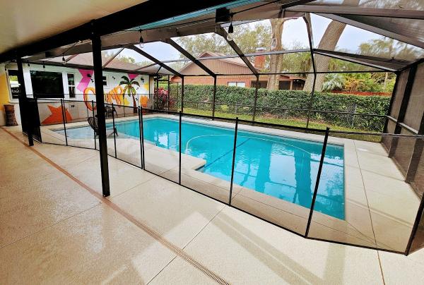 Babybarrier Pool Fence