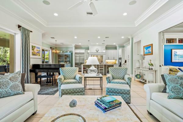 Sally Daley -- the Daley Group at Douglas Elliman