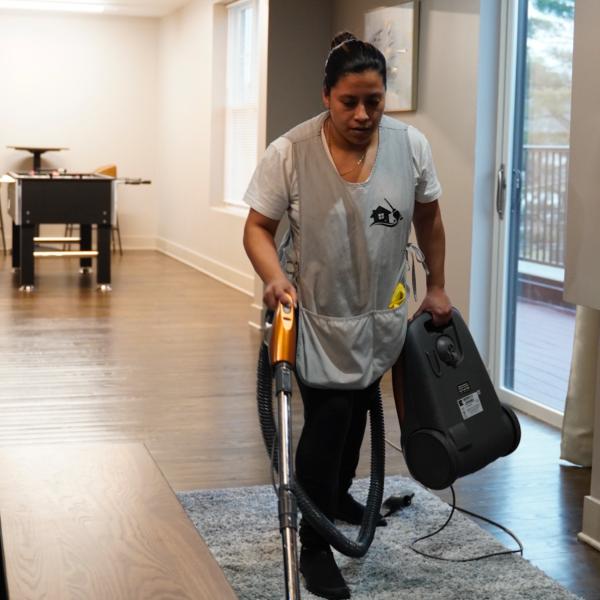 Yennys Cleaning Service