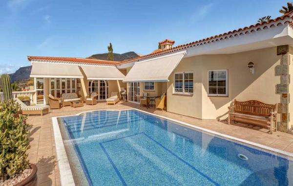 Luiver Pool & Spa Services