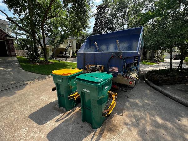 Blazingbins Trash Can Cleaning