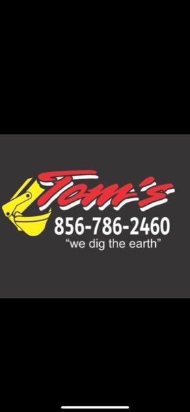 Tom's Backhoe & Excavation Services