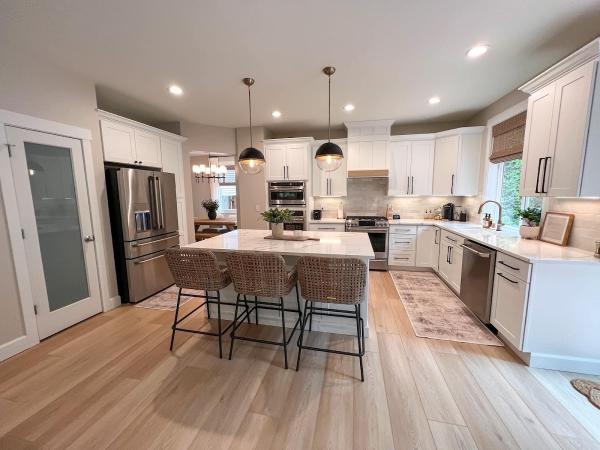 Majestic Cabinets LLC