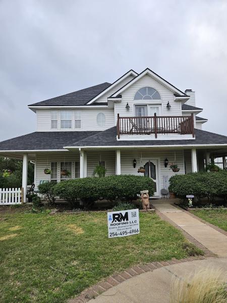 RM Roofing LLC