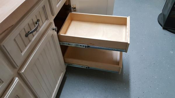 B & B Cabinet Supply Warehouse