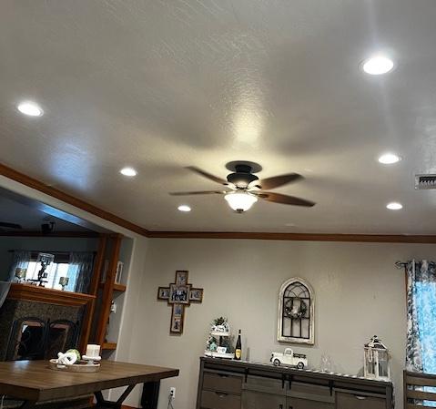 Light Up Electric LLC