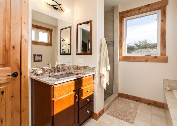Liscott Custom Homes Ltd