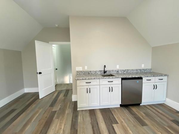 Holmans Custom Cabinets