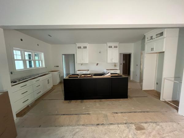 Holmans Custom Cabinets