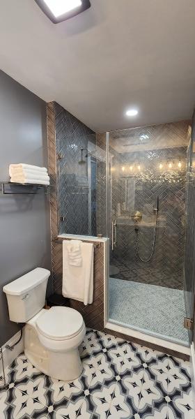 Galveston Remodeling LLC