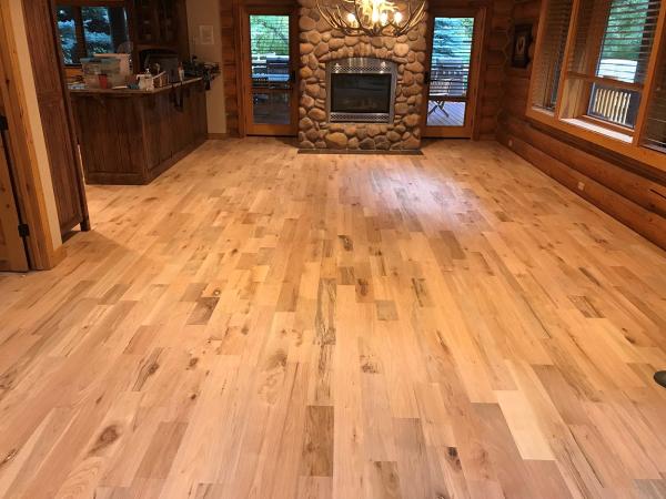 Woody's Hardwood Flooring