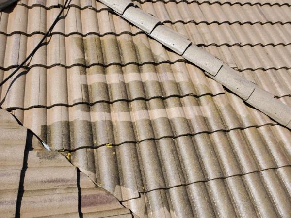 AA Gutter Cleaning