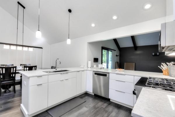 BJ Armstrong Custom Homes