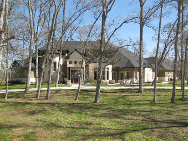 Fischer Design Services Inc
