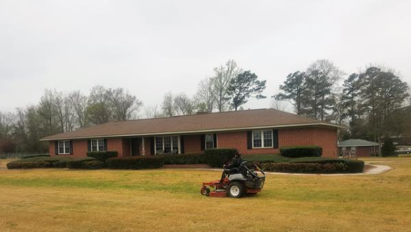 Trey's Lawn Service