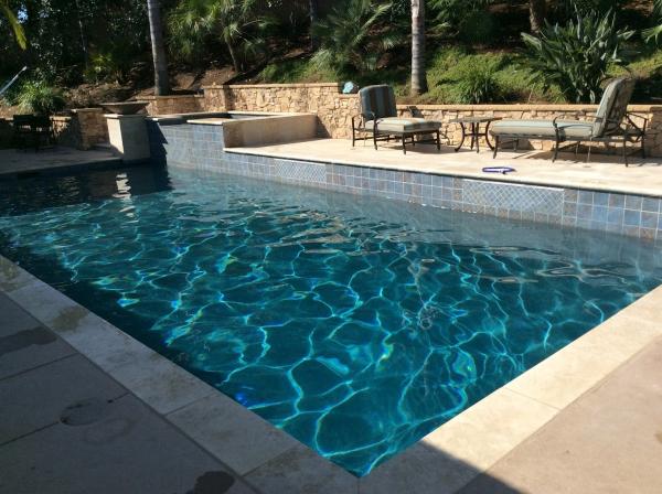 Flores Pools