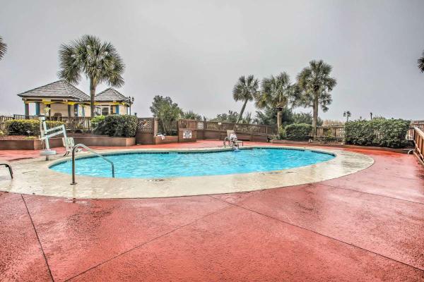 Petro's Paradise at the Beach Cove Resort