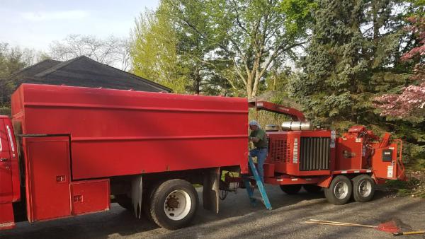 Hansen's Tree & Crane Service LLC