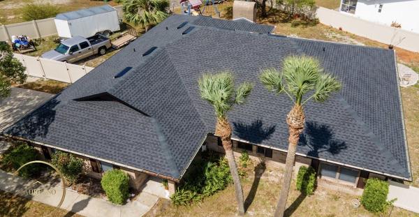 Laureano Construction