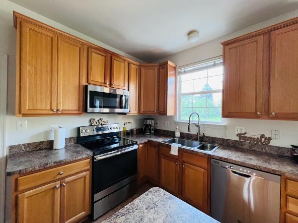 Household Living Cleaning Services