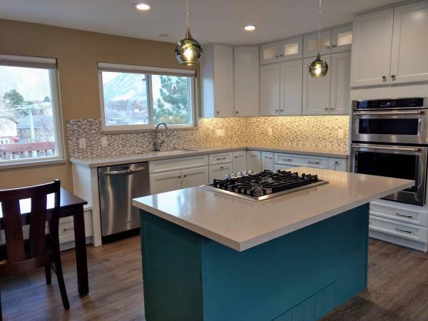 Lloyd's Remodeling & Cabinetry